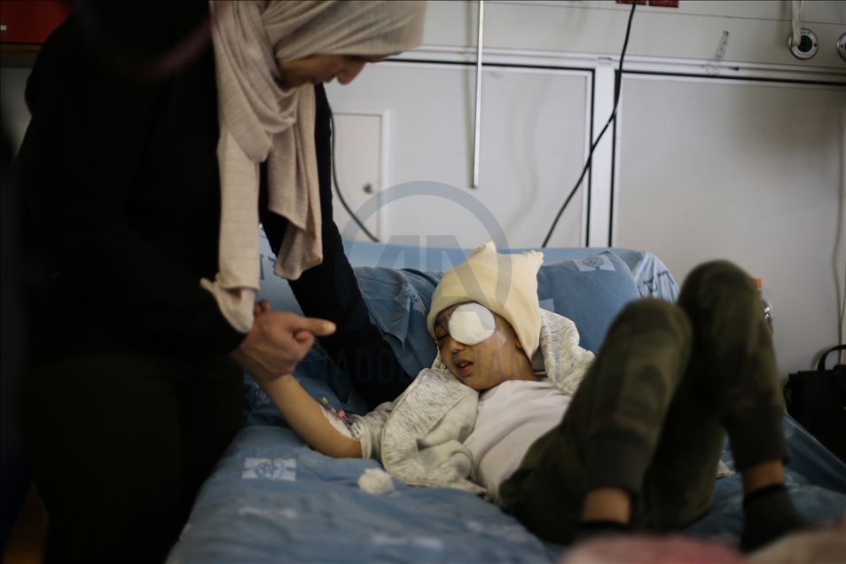 القدس.. رصاصة إسرائيلية تغيّر مجرى حياة الطفل الفلسطيني "مالك"