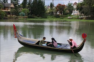 Kanali i gondole: I Indonezija ima svoju Veneciju