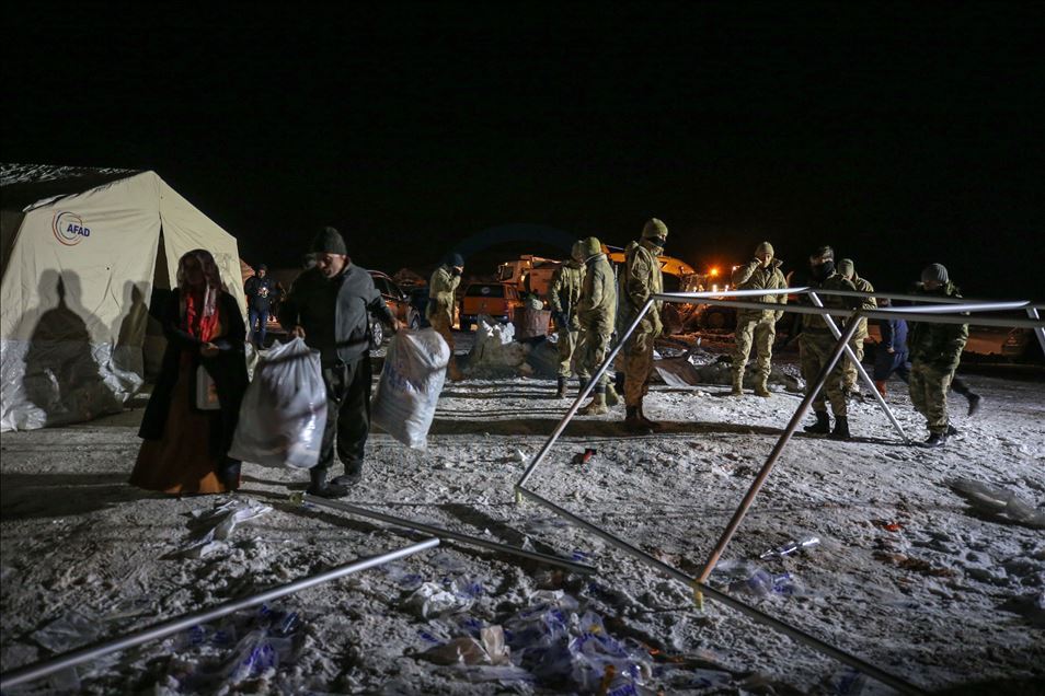 Türkiye-İran sınırındaki deprem