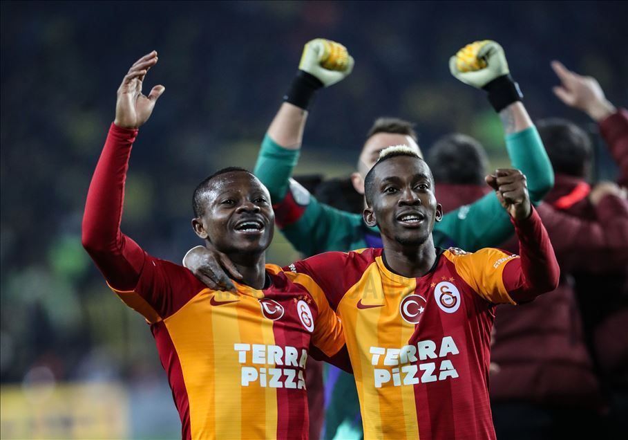 Fenerbahce vs Galatasaray : Turkish Super Lig