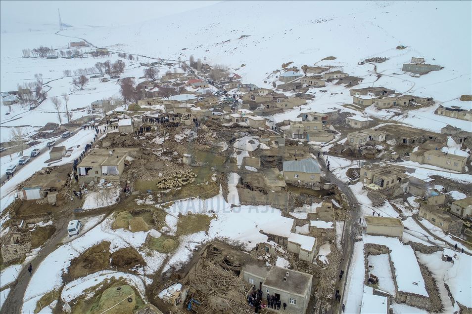 "Nga tërmeti në kufirin Turqi-Iran, humbën jetën 9 persona"