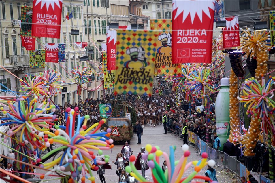 Hırvatistan'da 37. Uluslararası Rijeka Karnavalı düzenlendi