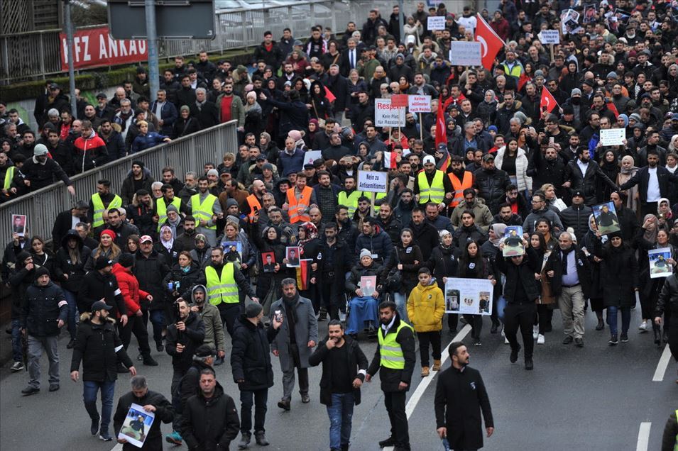 Protest against the racist attack in Hanau
