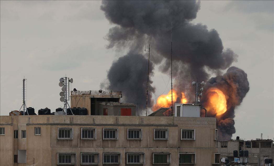 Israeli airstrikes hit Khan Yunis