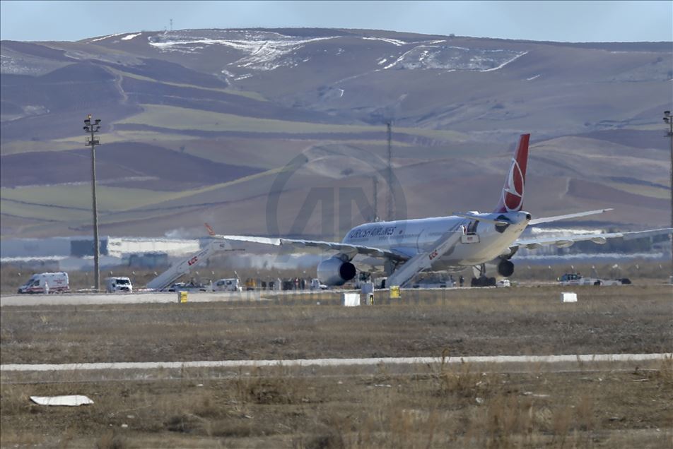 İran'dan gelen uçak koronavirüs şüphesiyle Esenboğa Havalimanı'na indi