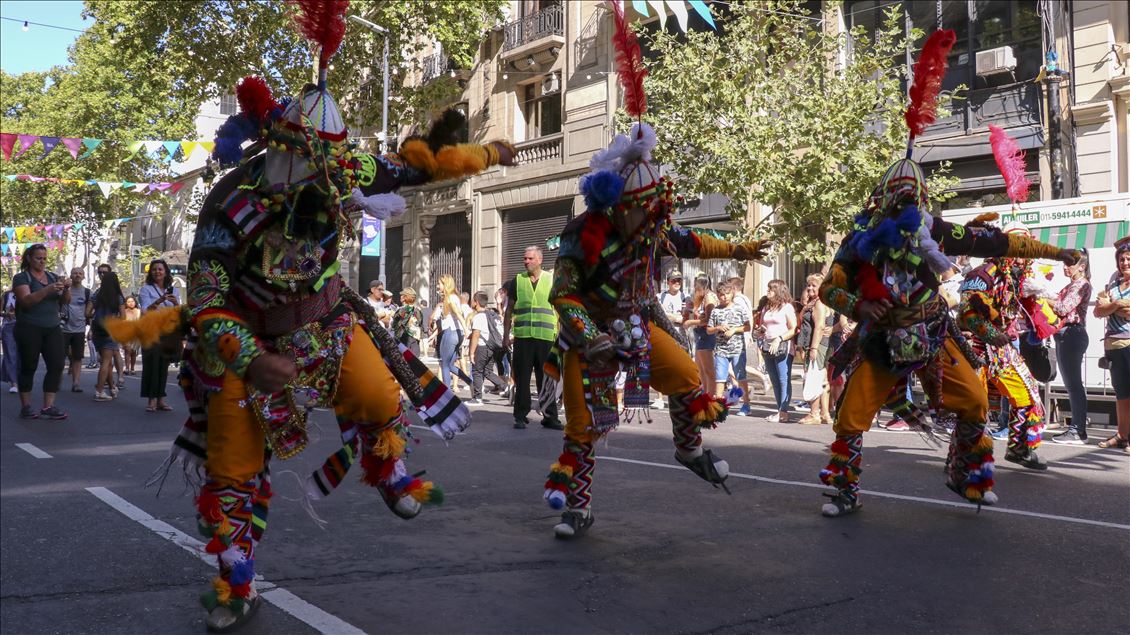 Buenos Aires'i şubat ayında karnavallar süsledi