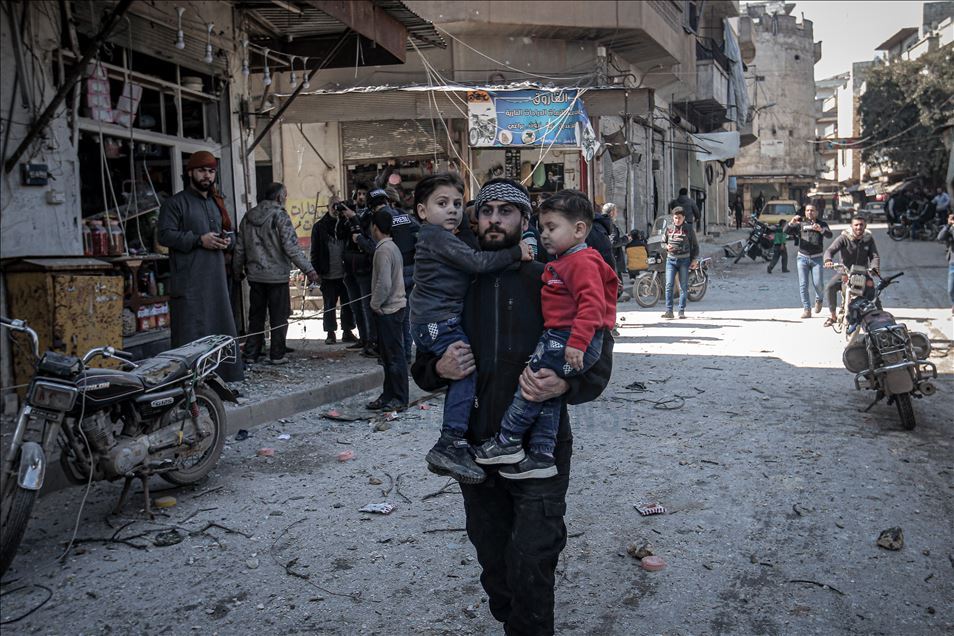 Esed rejimi, İdlib kent merkezine saldırdı