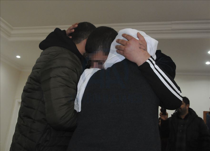 Güvenlik güçlerinin ikna çalışması sonucu 2 aile daha evladına kavuştu