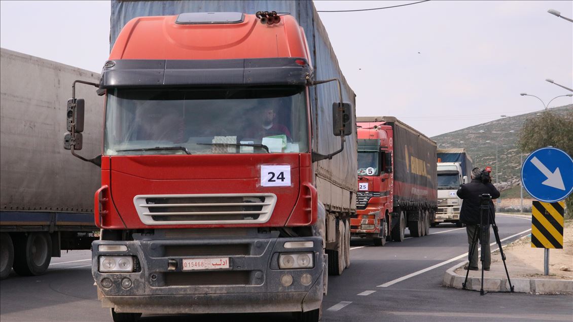 BM'den İdlib'e 26 tır insani yardım