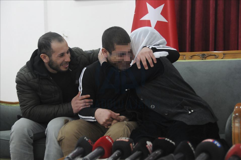 Güvenlik güçlerinin ikna çalışması sonucu 2 aile daha evladına kavuştu