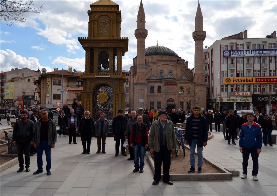Türkiye Mehmetçik için tek yürek oldu