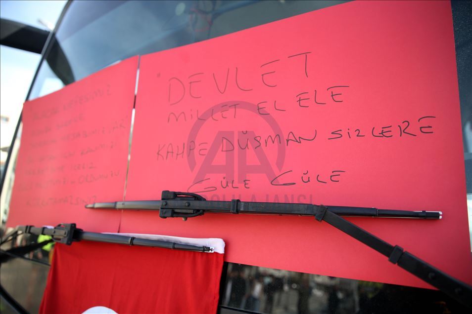 "Türkiye Mehmetçik için tek yürek oldu"