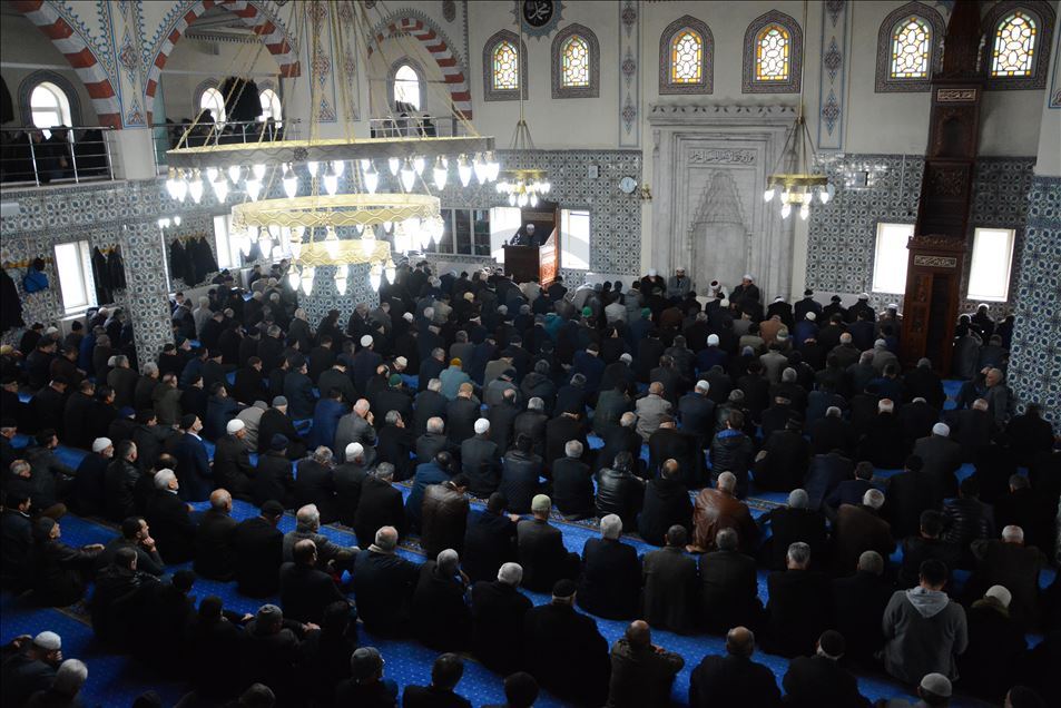 Türkiye Mehmetçik için tek yürek oldu