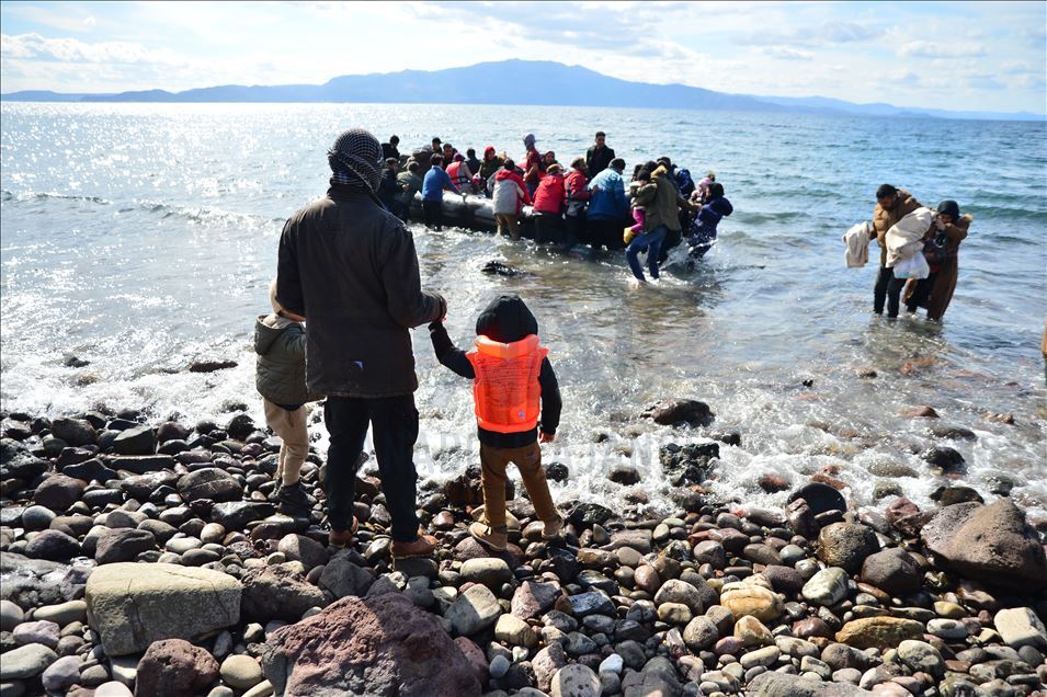 مهاجران غیرقانونی برای رفتن به اروپا روانه سواحل چاناک قلعه شدند
