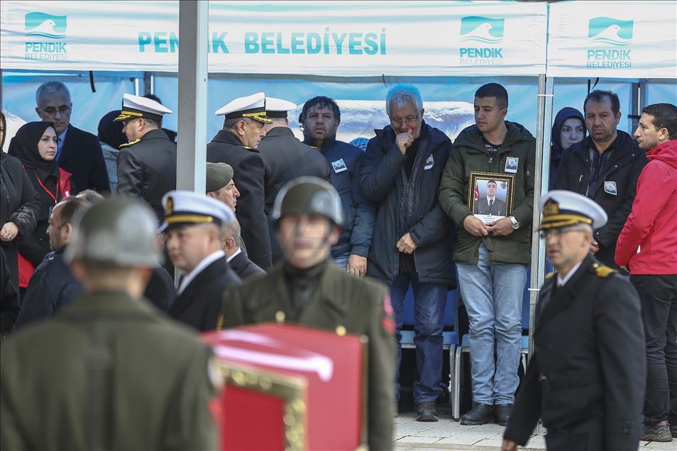 İdlib şehidi olan Uzman Onbaşı Emre Baysal son yolcuğuna uğurlandı