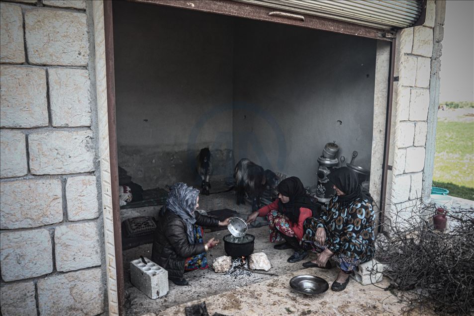 Syrian civilians struggle to live in Jisr al-Shughur