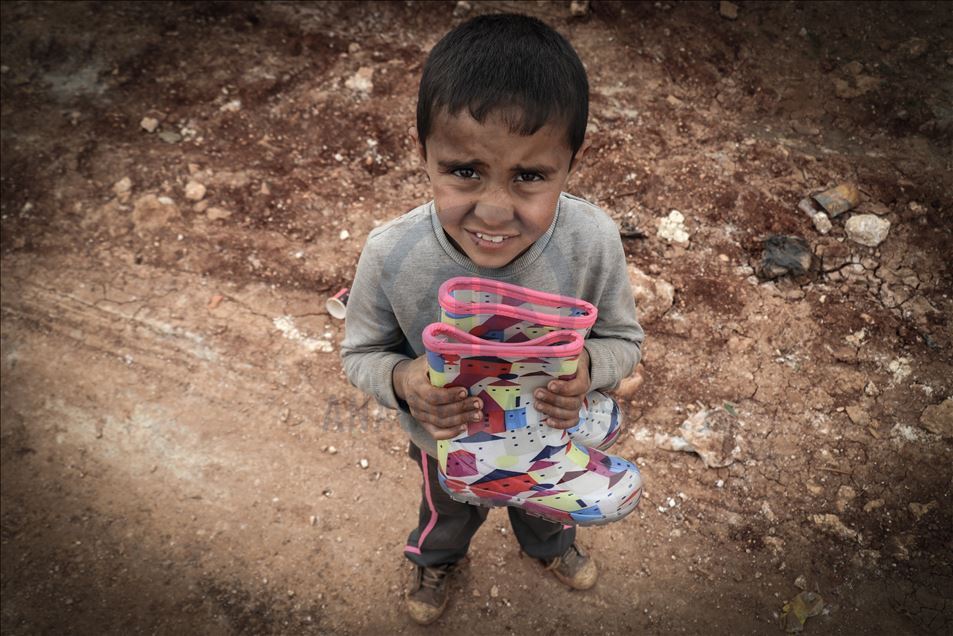 İdlib'teki göç en fazla çocukları etkiliyor