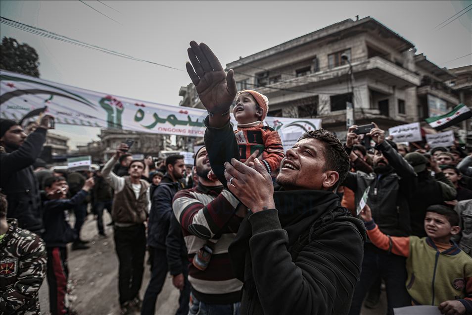 تظاهرات مردم ادلب در حمایت از ترکیه
