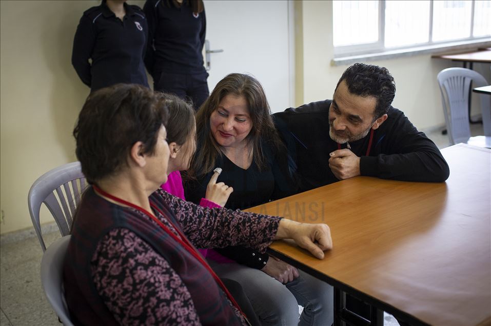 Kadın hükümlü ve tutuklular aileleriyle açık görüşte bir araya geldi