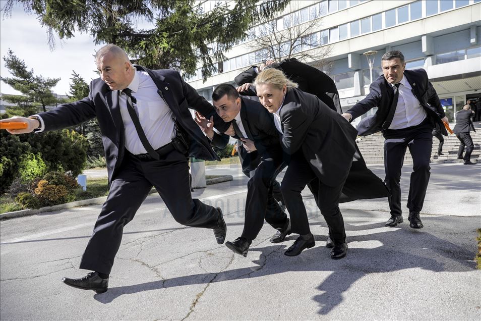 Žene koje čuvaju VIP delegacije: Osiguravale Erdogana, Merkel, Mogherini, papu...