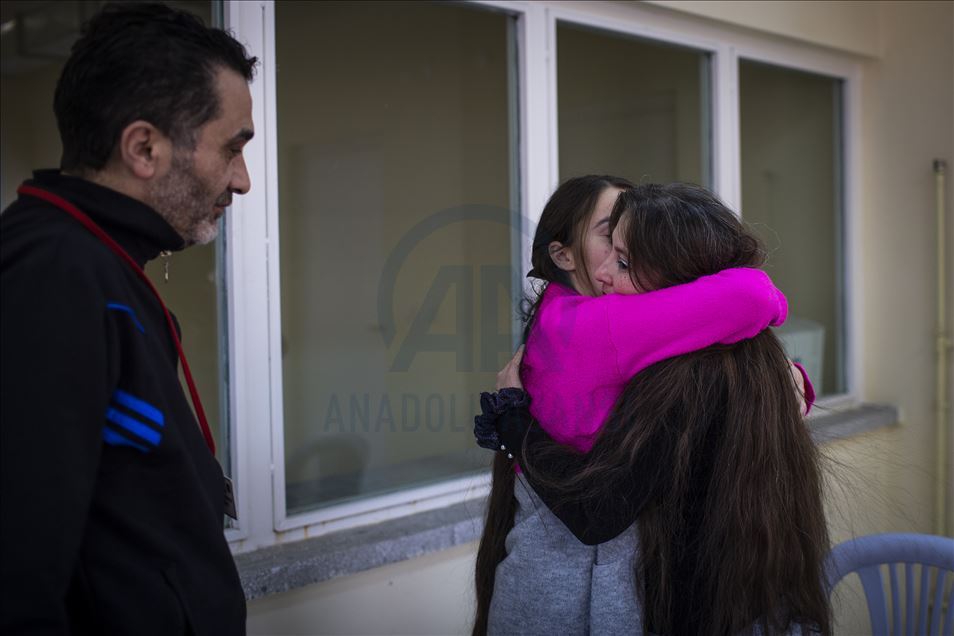 Kadın hükümlü ve tutuklular aileleriyle açık görüşte bir araya geldi