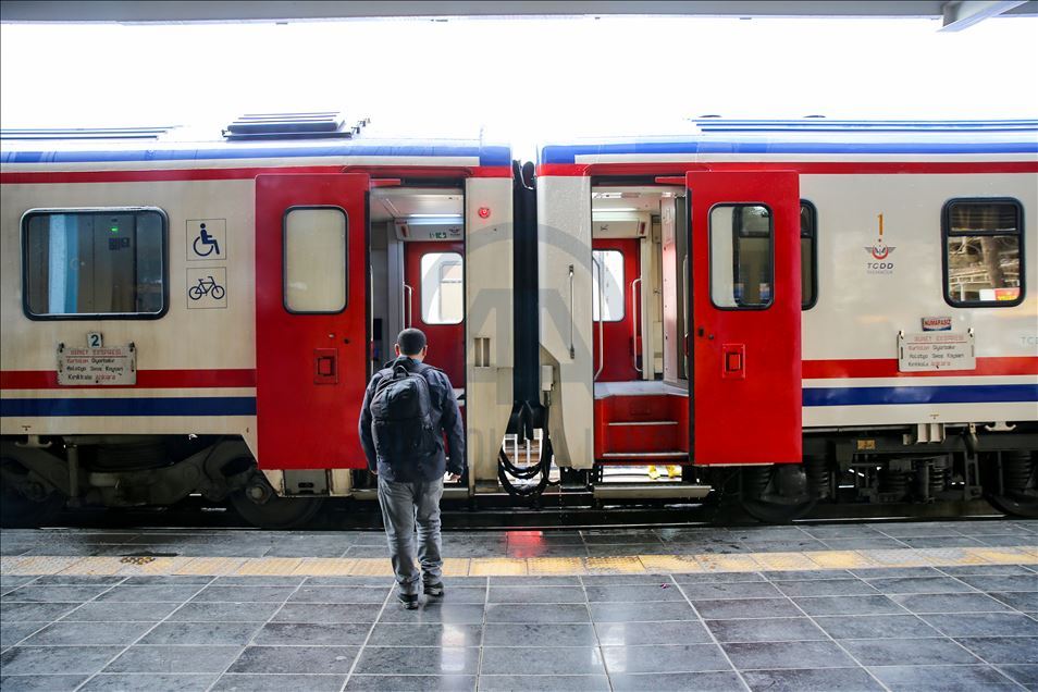 Güney Kurtalan Ekspresi ile 23 saatlik masalsı yolculuk