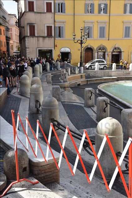 كورونا.. شوارع روما تشكو هجران ساكنيها
