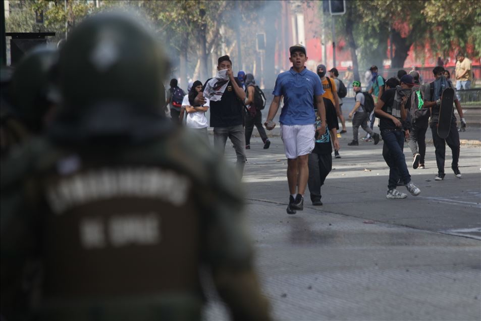 Clashes in Chile - Anadolu Ajansı