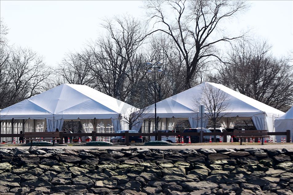 New York'ta koronavirüs test merkezi kuruldu