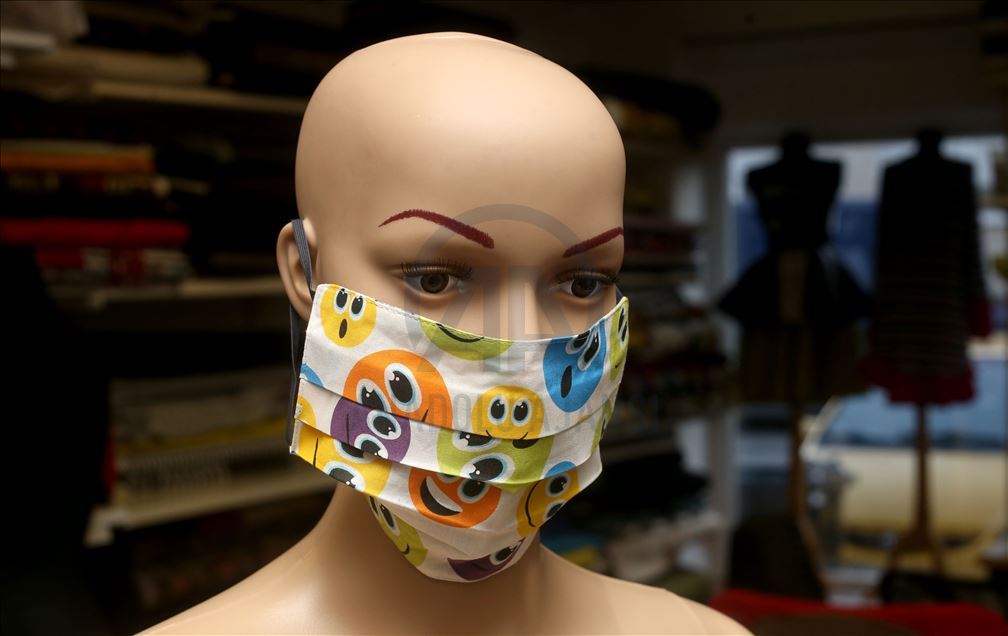 Hrvatska: Vesele pop art maske za lice protiv stresnog razdoblja koronavirusa