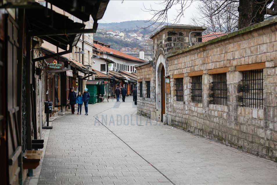 Mjera predostrožnosti od korona virusa: Puste sarajevske ulice