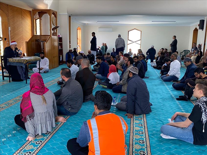 В Новой Зеландии чтят память жертв теракта в мечетях
