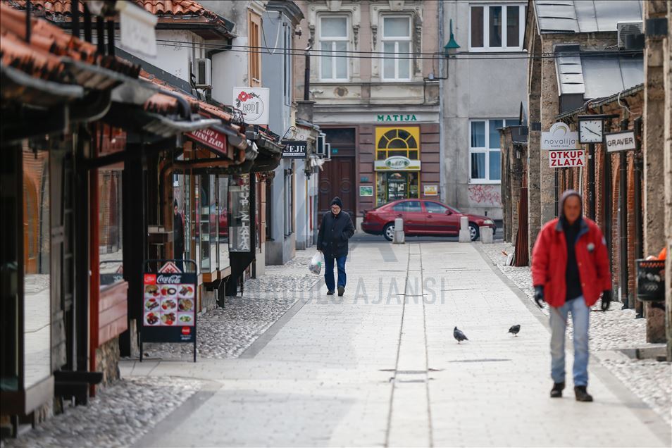 Mjera predostrožnosti od korona virusa: Puste sarajevske ulice