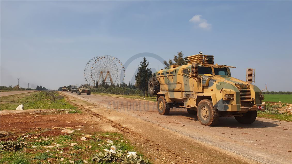 The 1st Turkish-Russian joint land patrol in N.Syria

