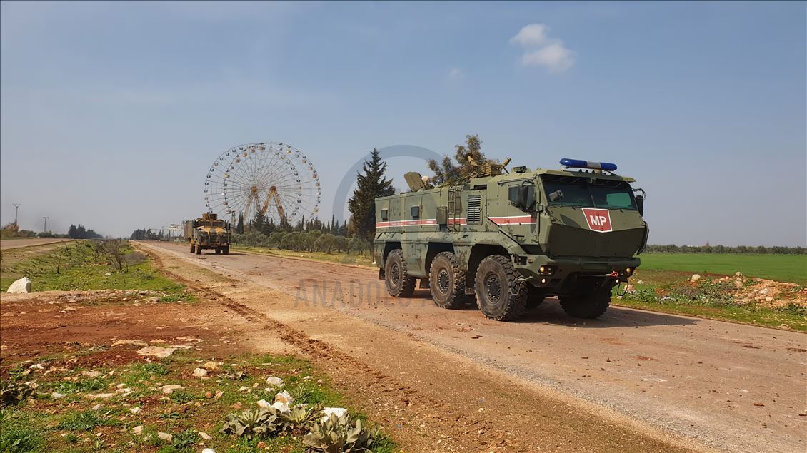 The 1st Turkish-Russian joint land patrol in N.Syria
