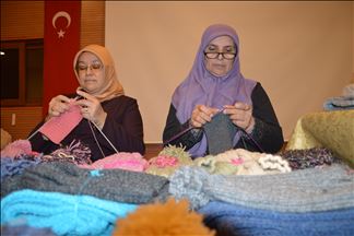 Jinên li Sakaryayê dijîn dilê zarokên Diyarbekirî xweş kirin
