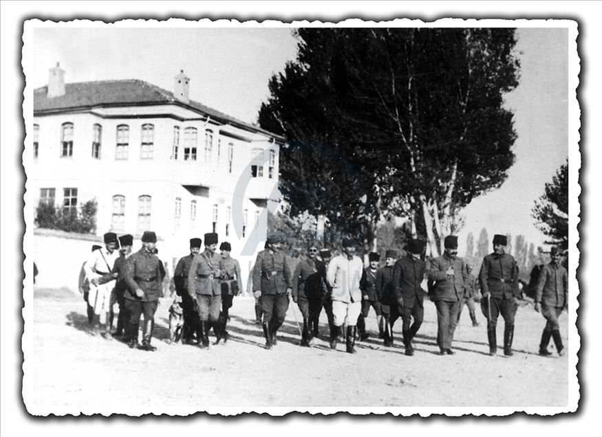 Ankara Üniversitesi, Milli Mücadele dönemine ait özel fotoğrafları yayımladı