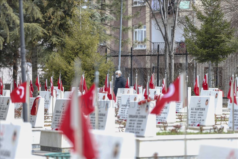 В Турции чтят память героев в битве при Чанаккале