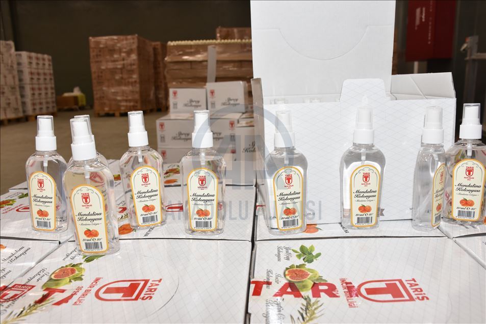 Tariş mesaisinin yarısını "cep" tipi kolonyaya ayırdı
