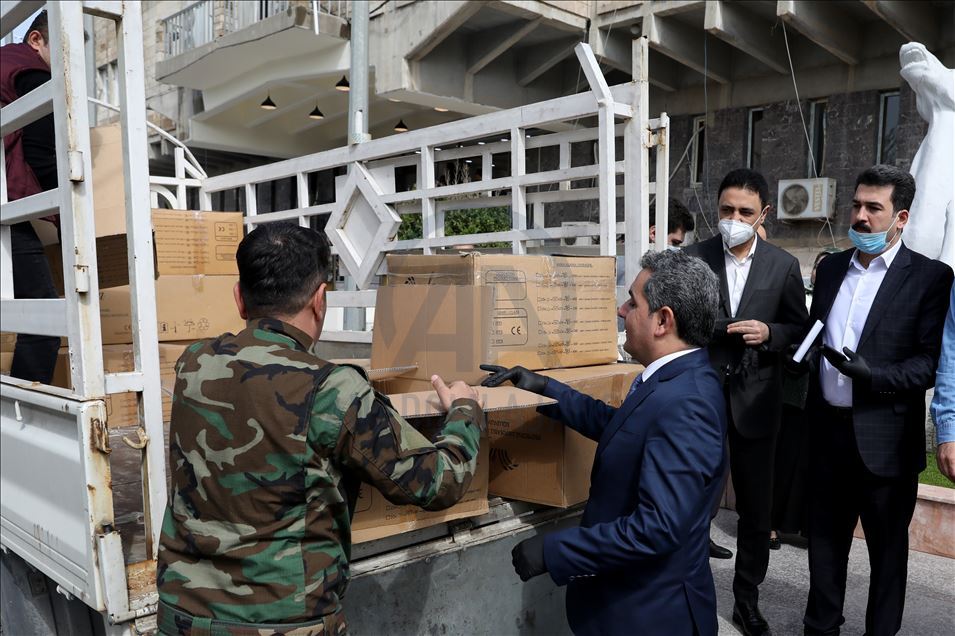 Türk Kızılaydan koronavirüsle mücadelede Erbil'e 30 bin maske yardımı
