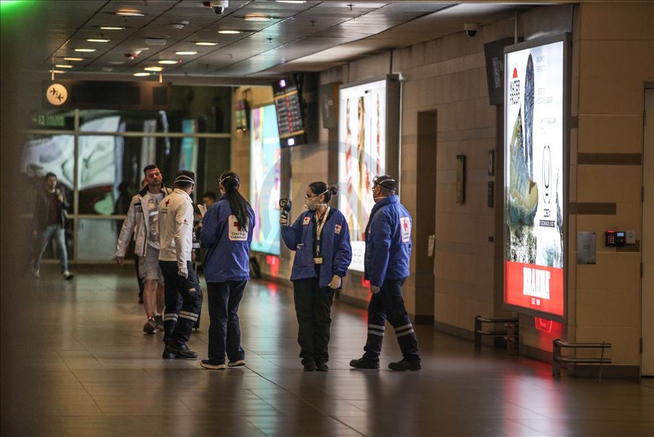 Colombia: extranjeros y locales atrapados en el aeropuerto de Bogotá por cancelación de vuelos