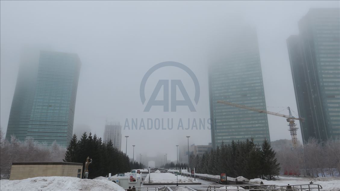 Kazakistan'da Kovid-19 nedeniyle karantina uygulaması başladı
