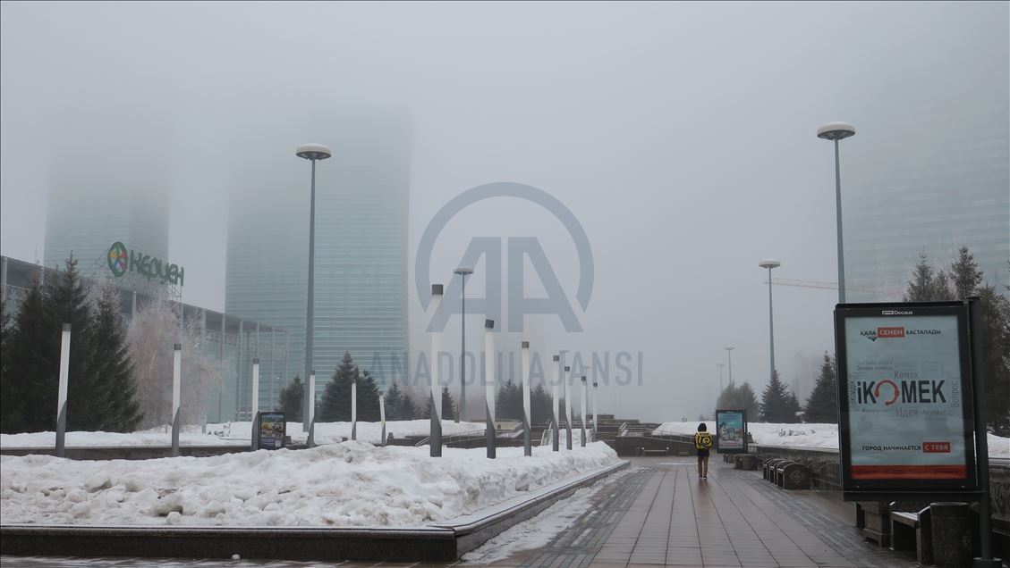 Kazakistan'da Kovid-19 nedeniyle karantina uygulaması başladı
