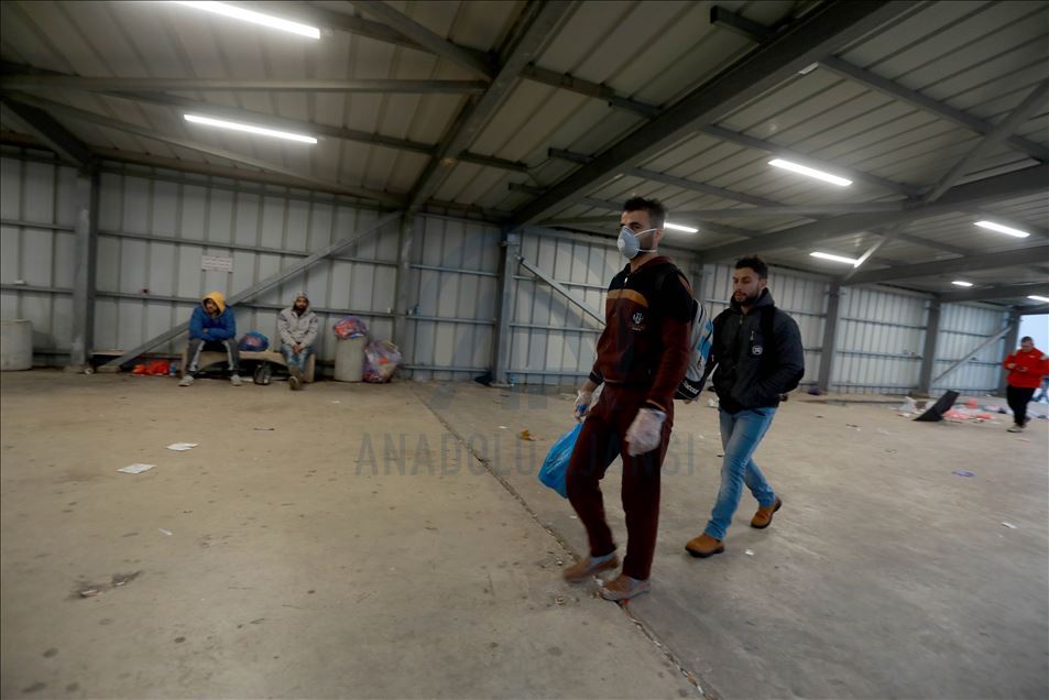 العمال الفلسطينيون يضطرون للمبيت بإسرائيل رغم مخاطر "كورونا"