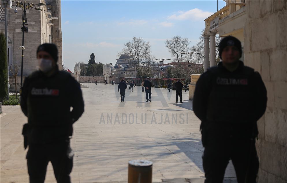 İstanbul'da koronavirüs nedeniyle ilk "cuma"sız cuma