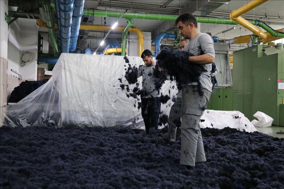 Plastik atıktan kumaş üreten firma 70 ülkeye ihracat yapıyor