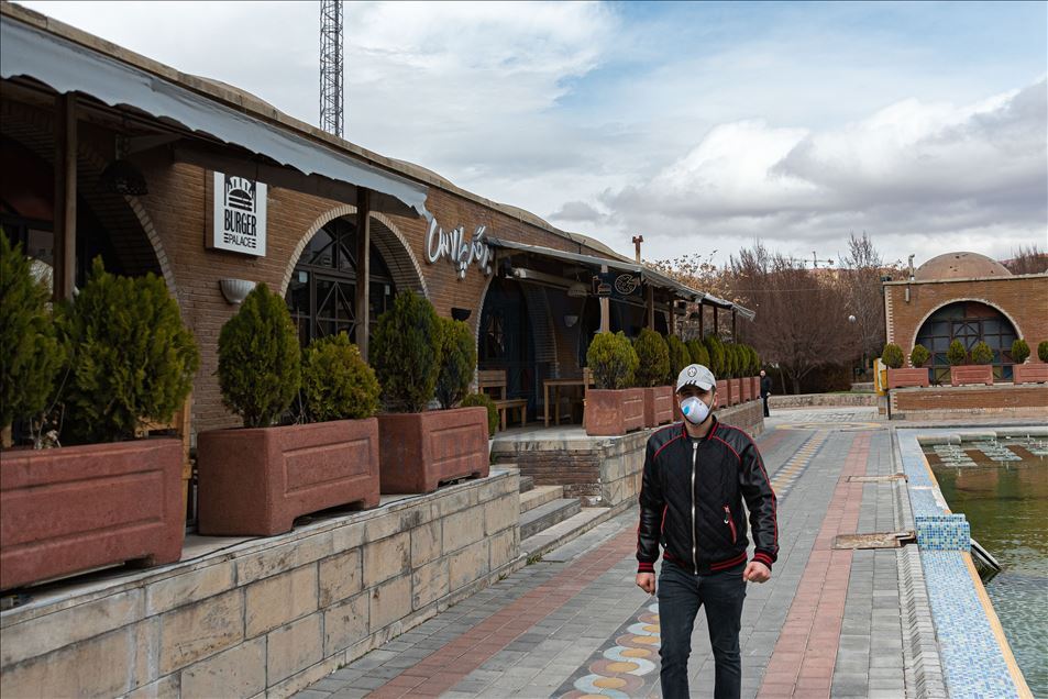 İran'ın Tebriz şehri koronavirüs nedeniyle "hayalet kent"e döndü