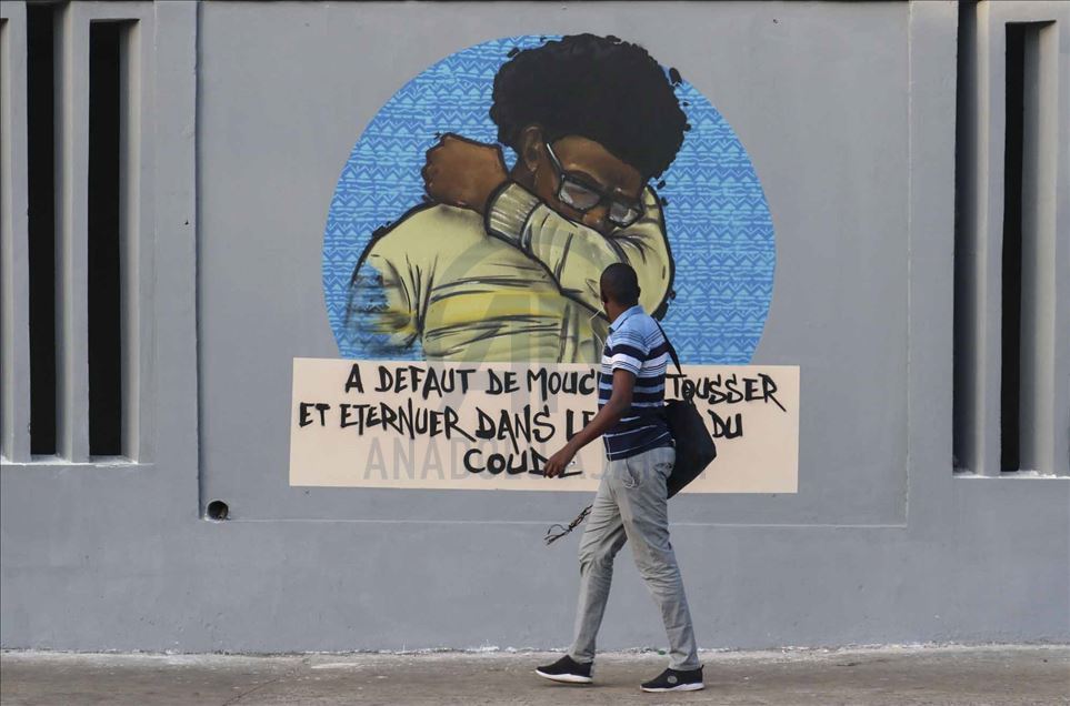 Los graffiteros senegaleses luchan contra el coronavirus con sus aerosoles