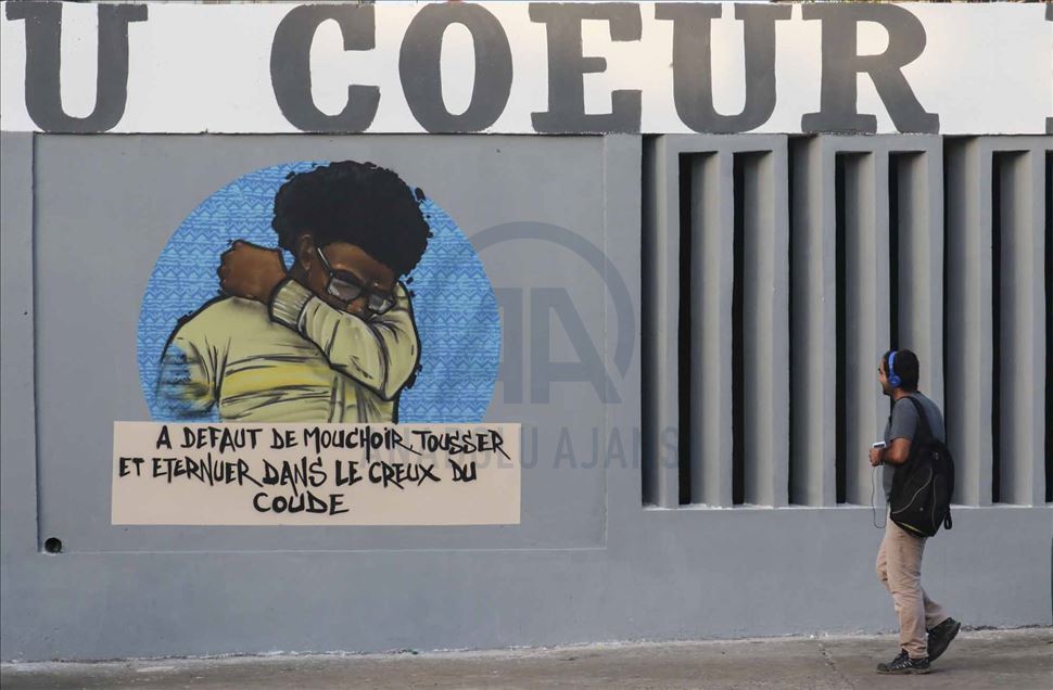 Los graffiteros senegaleses luchan contra el coronavirus con sus aerosoles