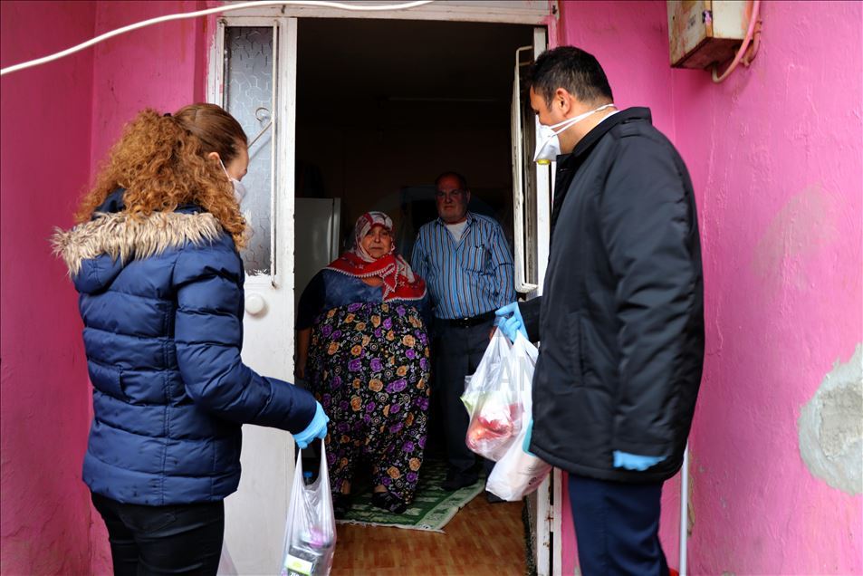 "Vefa Sosyal Destek Grubu" Edirne'deki yaşlılar için seferber oldu